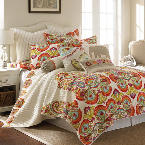 Windsong Cream Quilt Set
